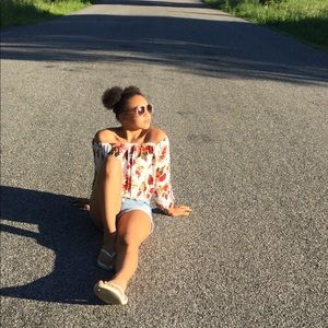 Meet your Posher, Olivia